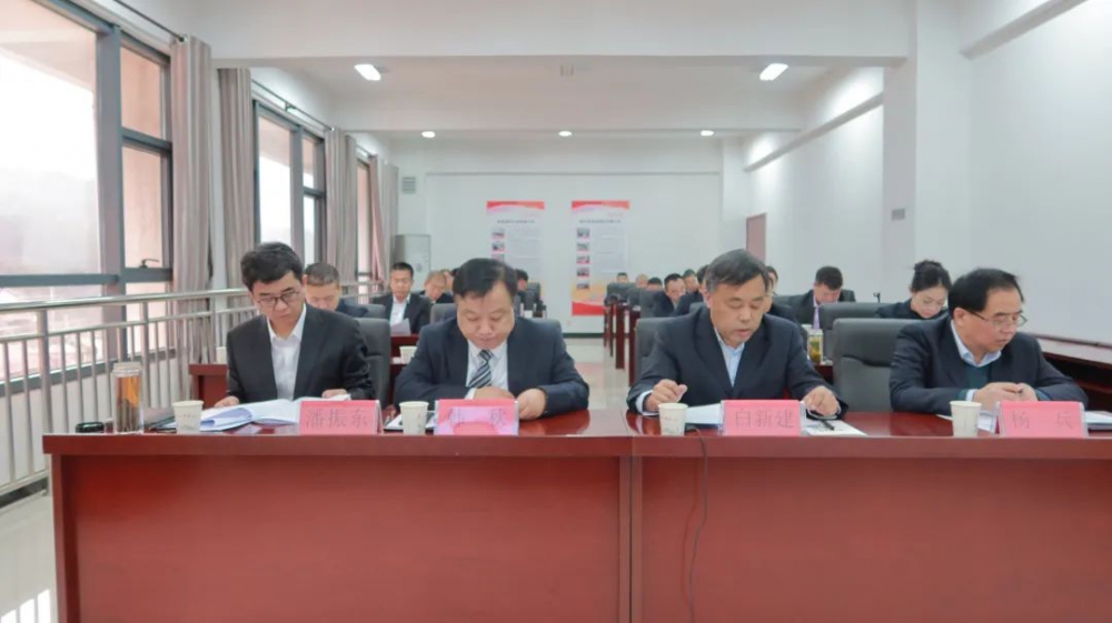 踏平坎坷成大道 實(shí)干奮斗鑄輝煌！陜西銀礦召開(kāi)六屆一次職工代表...